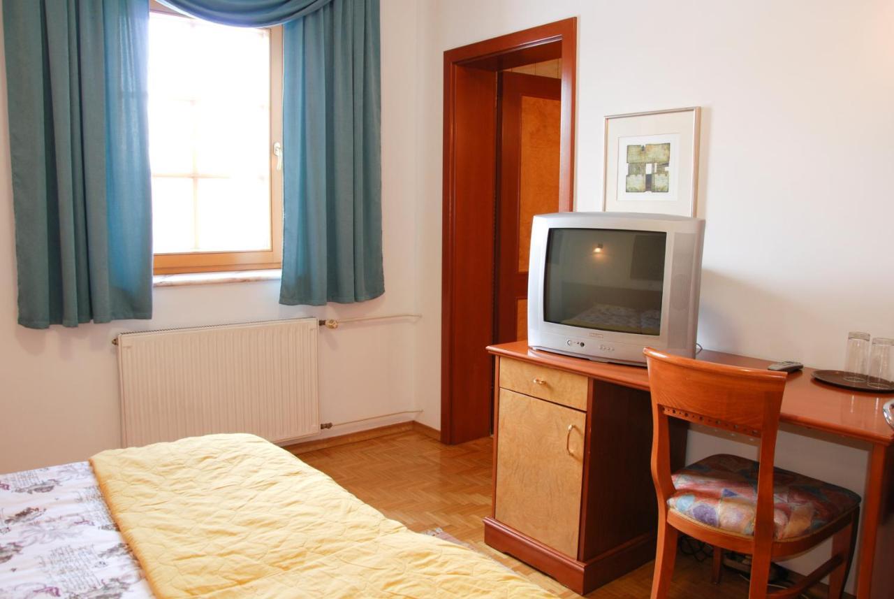 Guest House Arvaj Кран Екстериор снимка